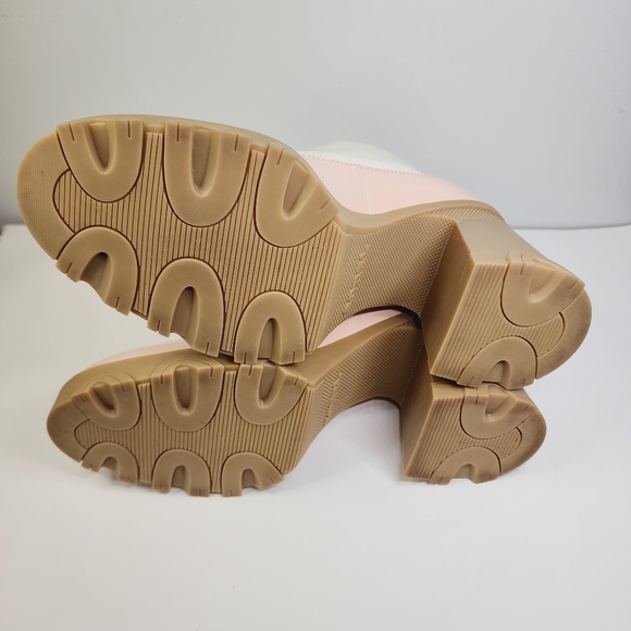 Sorel Zippered Leather Booties - Picture 8 of 9